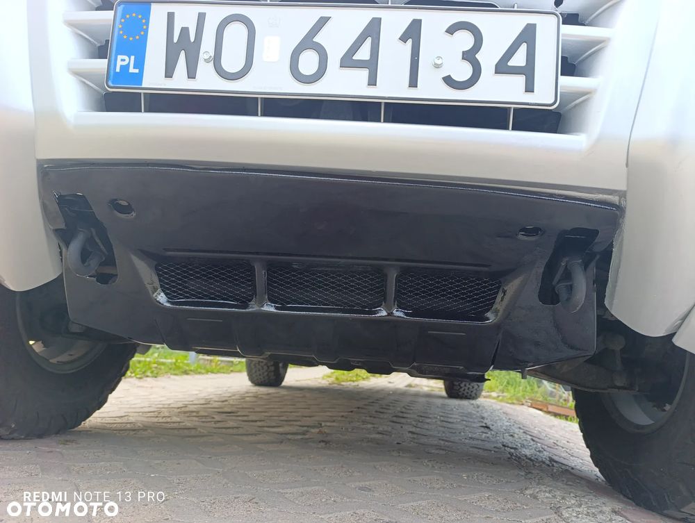 Mitsubishi Pajero - 10