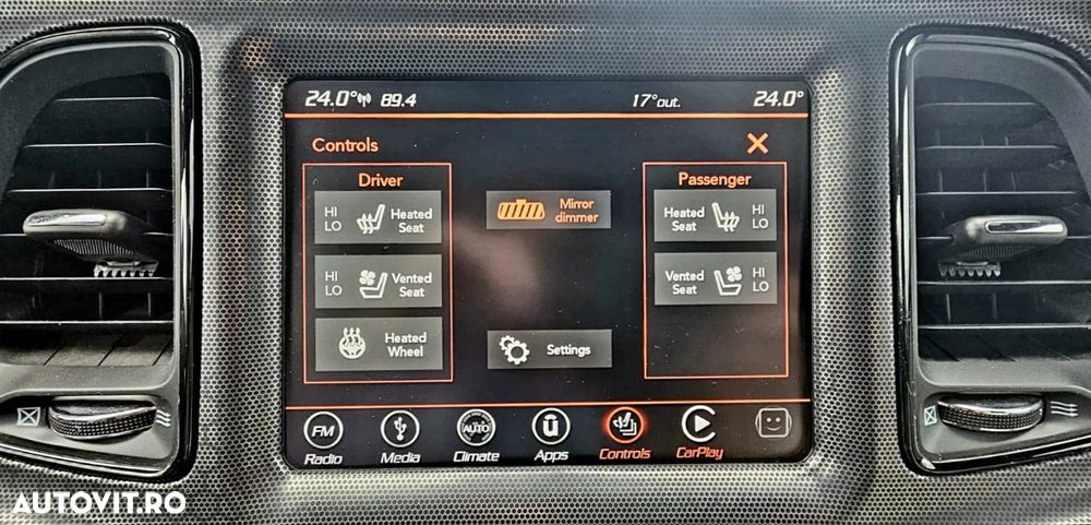 Dodge Challenger - 16