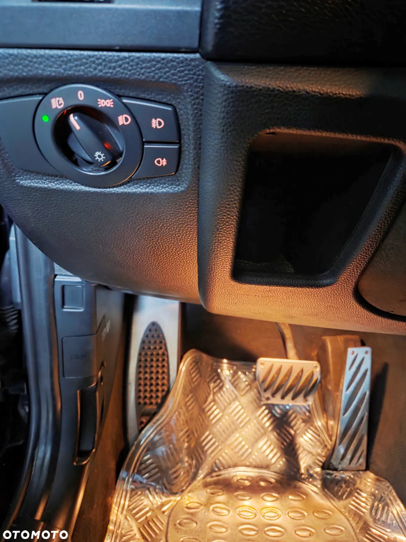 BMW Seria 1 123d DPF - 17
