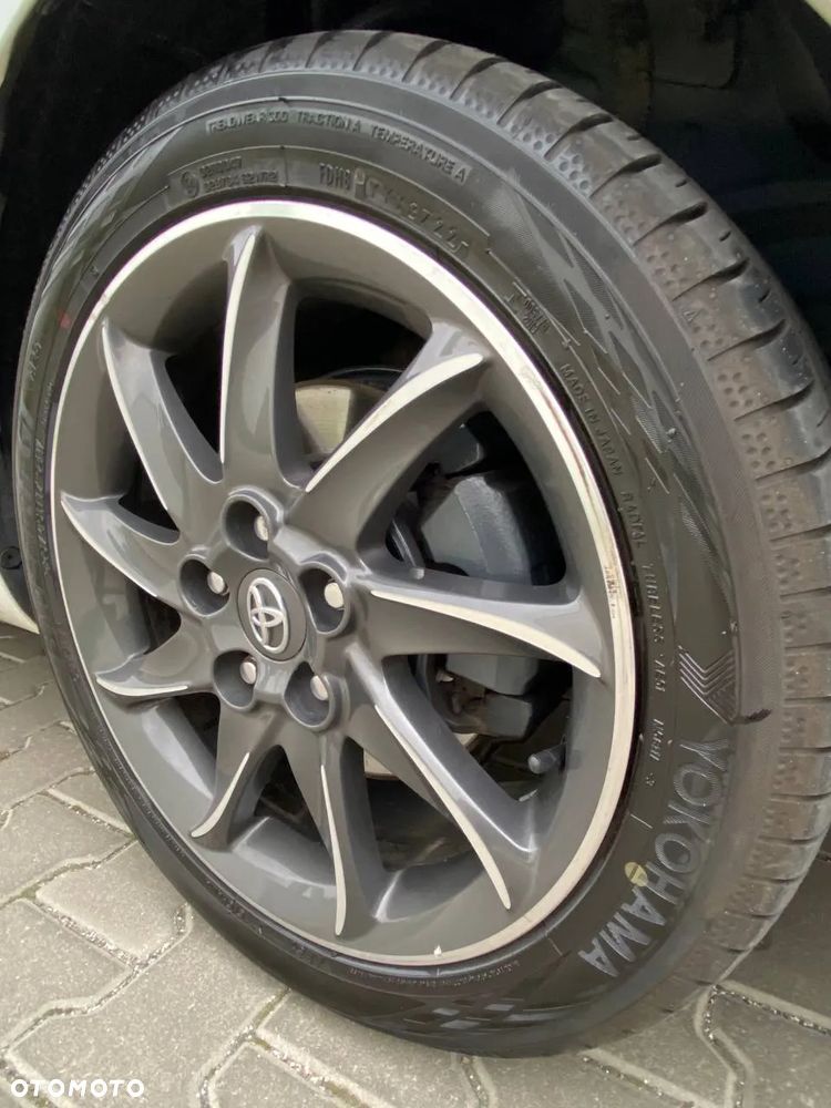 Toyota Auris - 17
