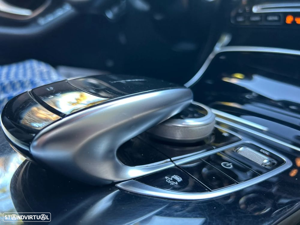 Mercedes-Benz GLC 250 d AMG Line 4-Matic - 23