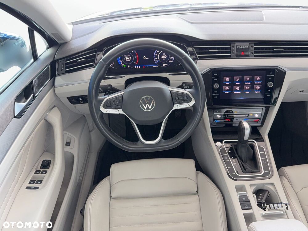 Volkswagen Passat Variant - 21