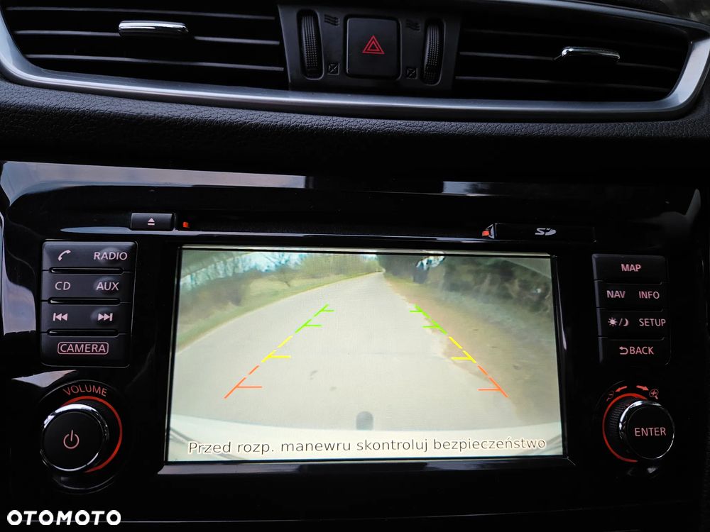 Nissan Qashqai 1.2 DIG-T N-Vision - 27