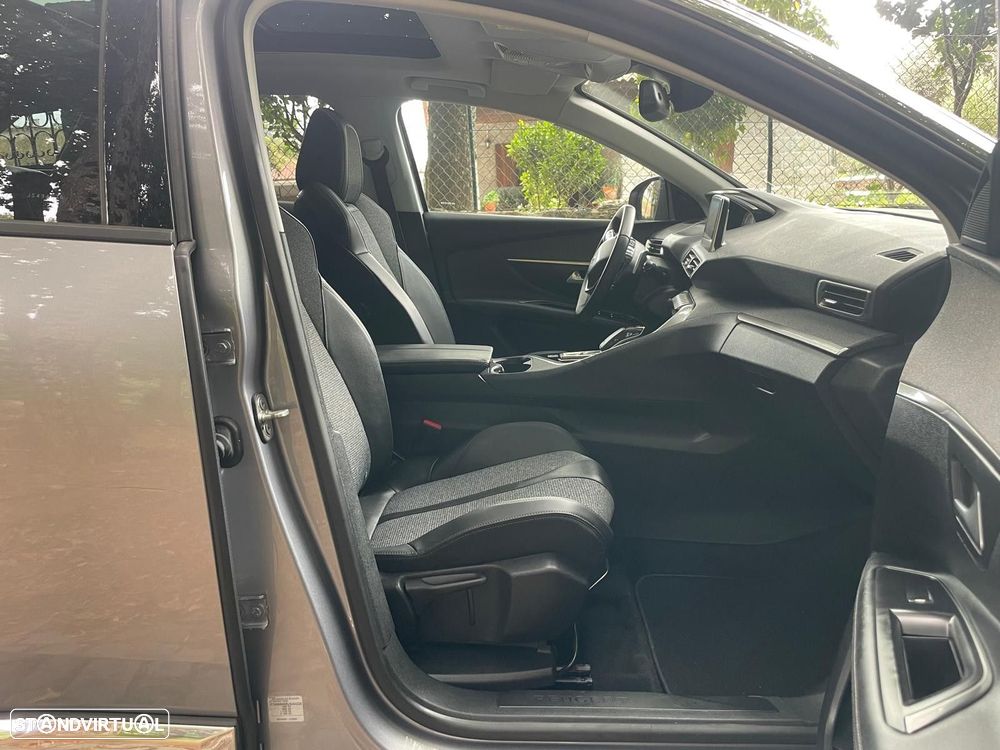 Peugeot 3008 1.2 PureTech Allure EAT8 - 25