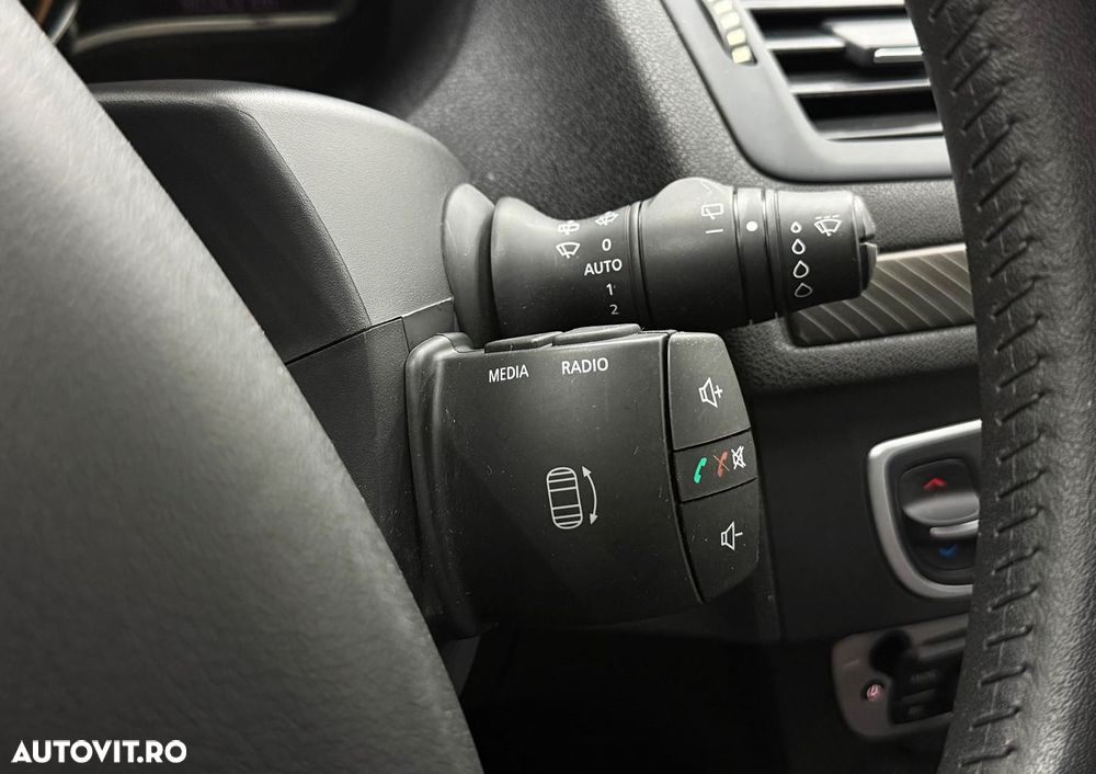 Renault Megane ENERGY TCe 115 Start & Stopp LIMITED - 19