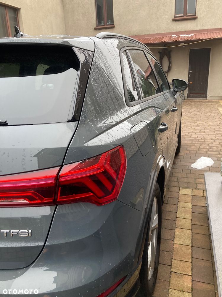 Audi Q3 35 TFSI S tronic - 4