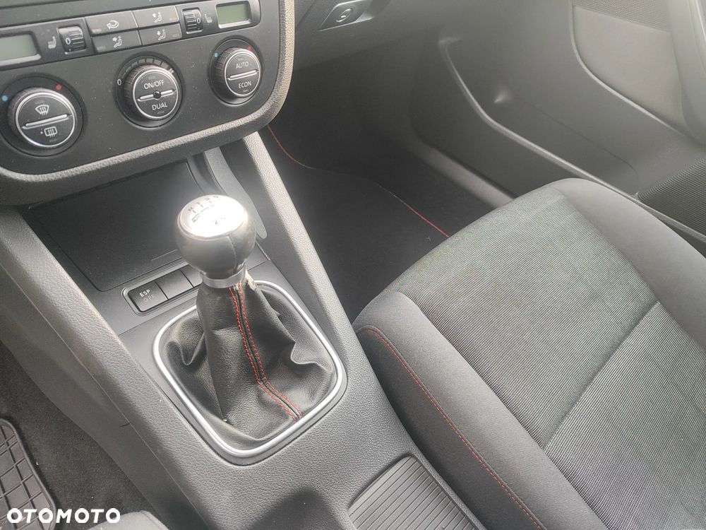 Volkswagen Golf 1.6 Goal - 21