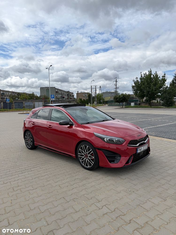 Kia Ceed - 4