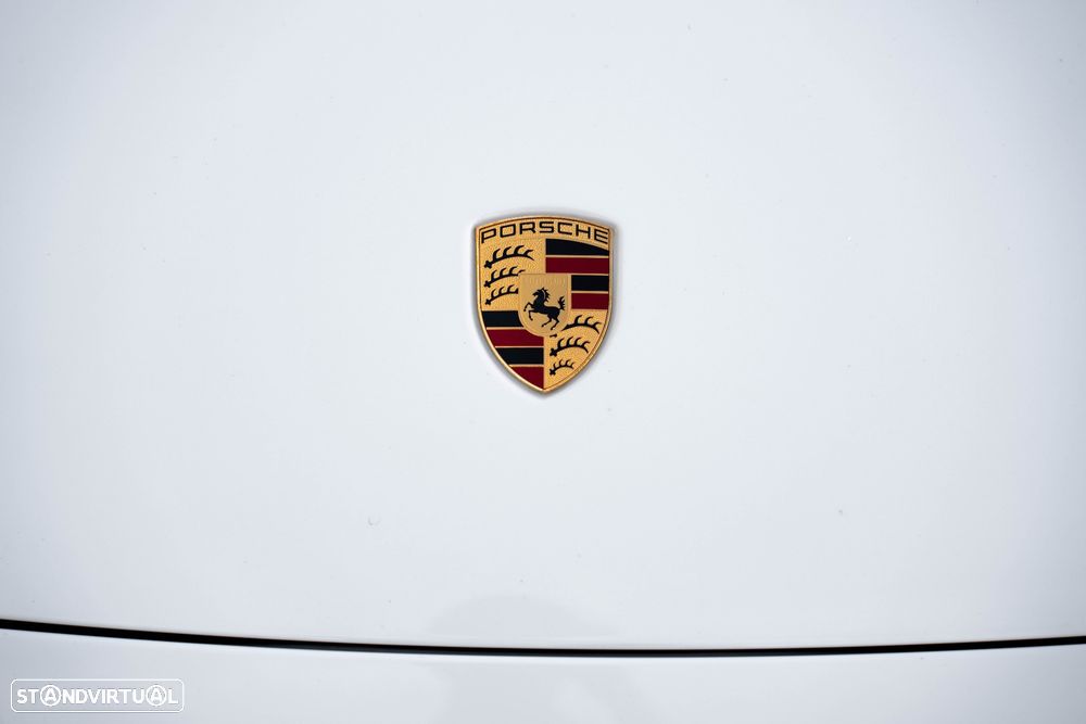 Porsche Taycan Turbo S - 25