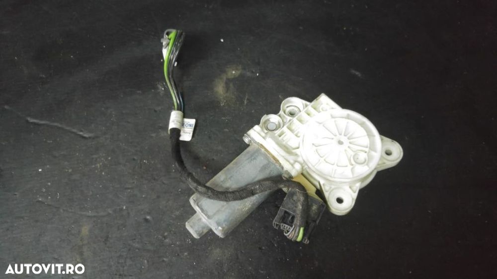 Motoras usa dreapta fata mercedes e-class w211 2118203042 - 2