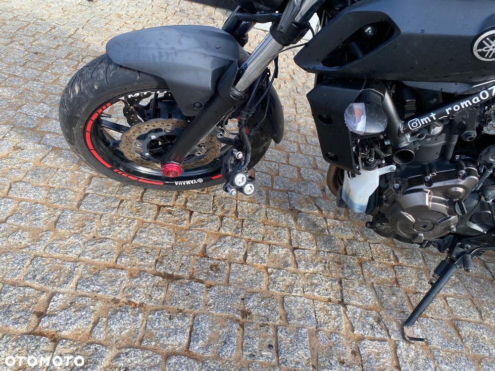 Yamaha MT - 5