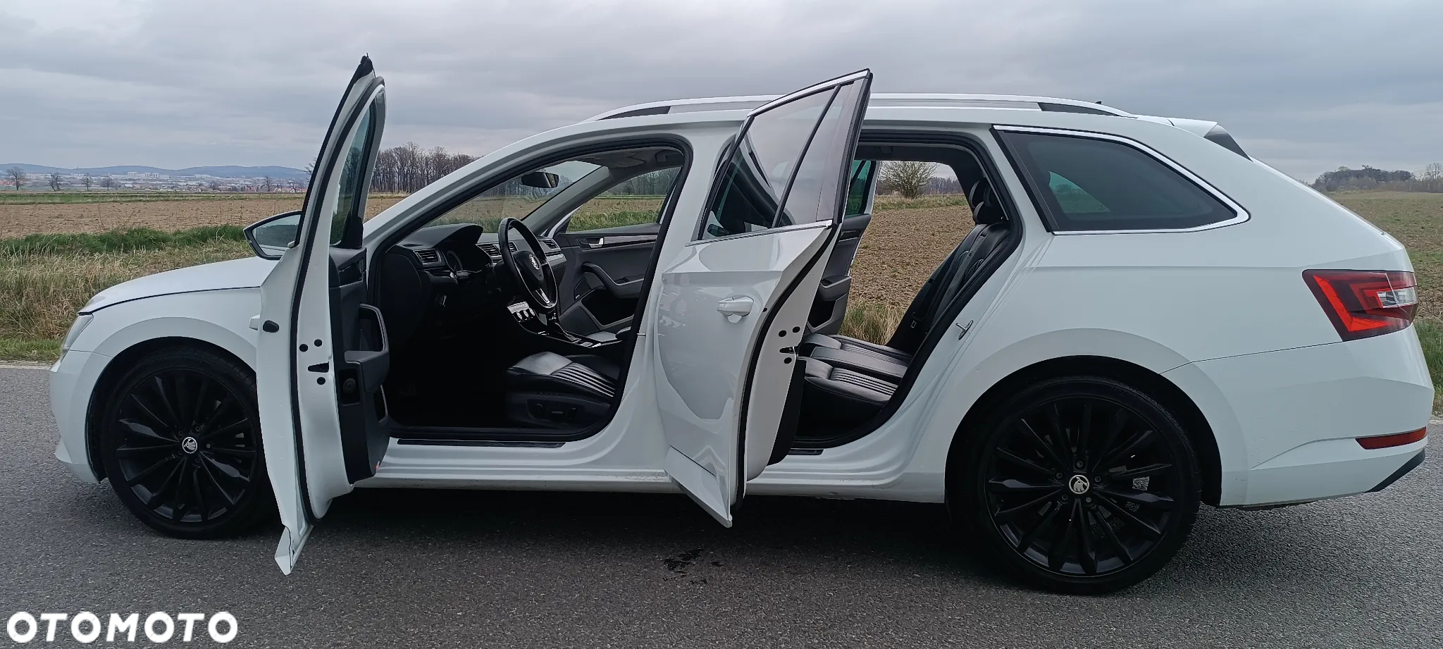 Skoda Superb Combi 2.0 TDI 4x4 DSG L&K - 14