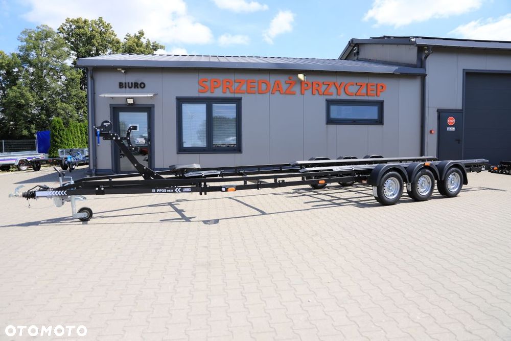 Lorries Przyczepa Podłodziowa PP35-9825 w Kolorze Czarnym Do Łodzi Max 9.8 M DMC 3500 kg Tylne Lampy LED - 1