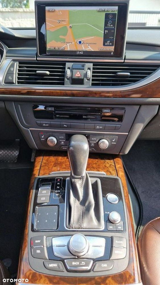 Audi A6 Avant 2.0 TDI Ultra S tronic - 16