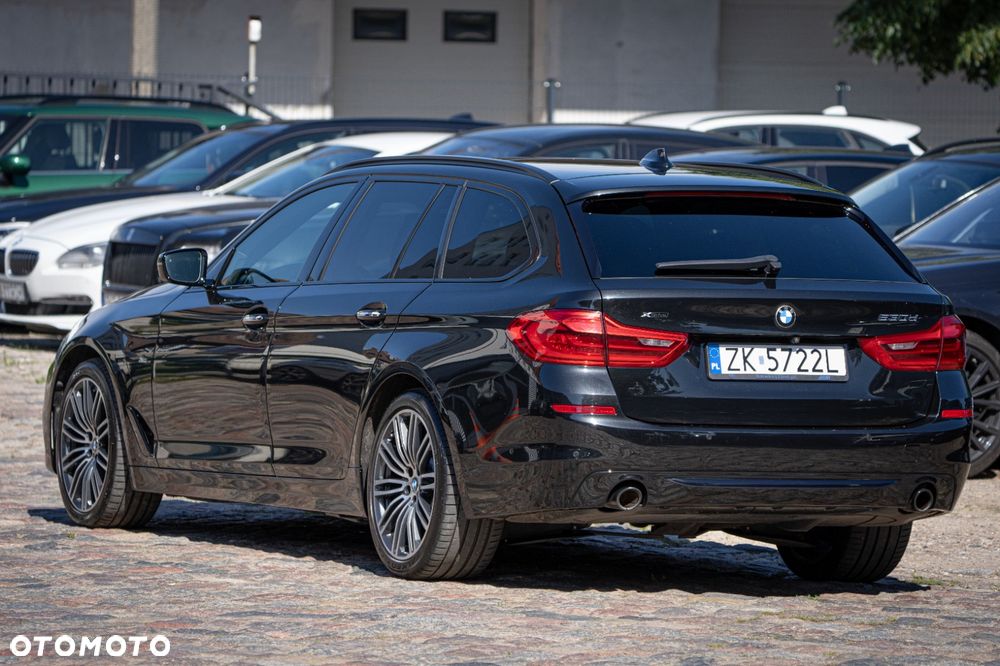 BMW Seria 5 530d xDrive Sport Line - 9