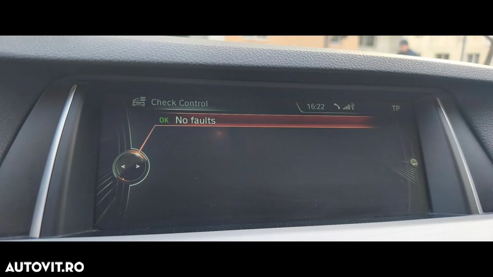 BMW Seria 5 520d Aut. - 12