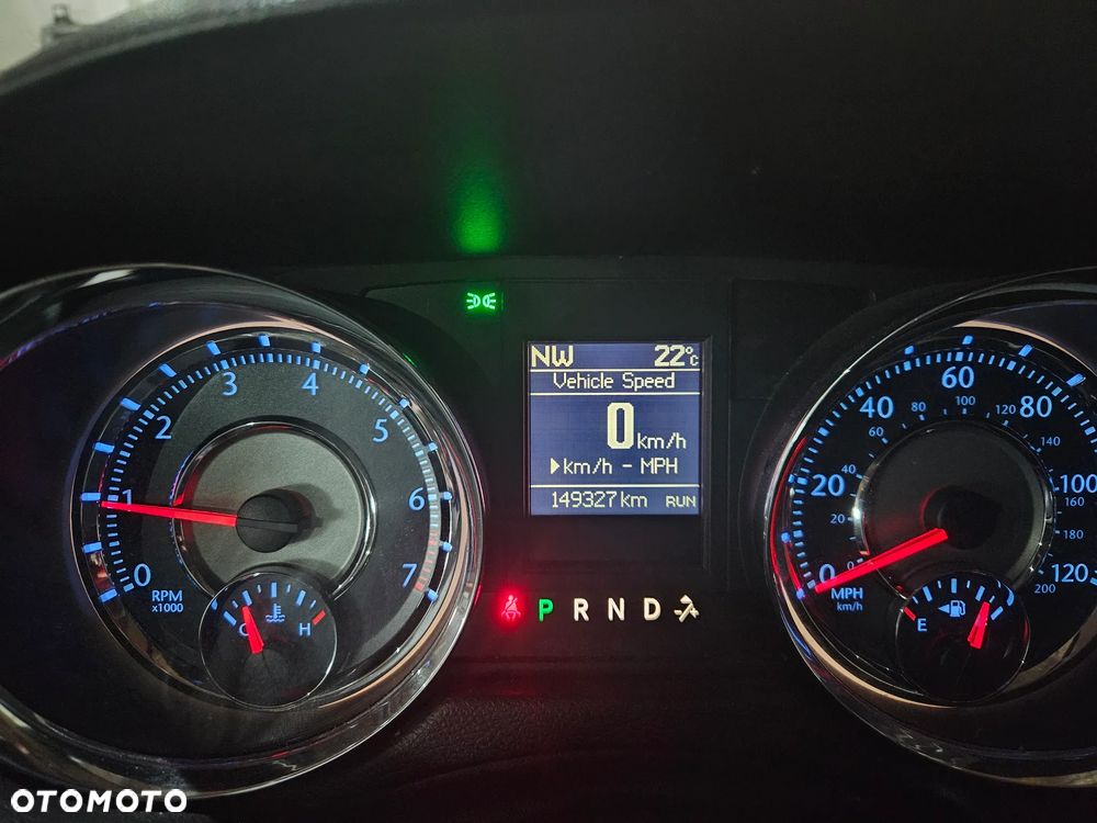 Chrysler Town & Country 3.6 Limited - 11