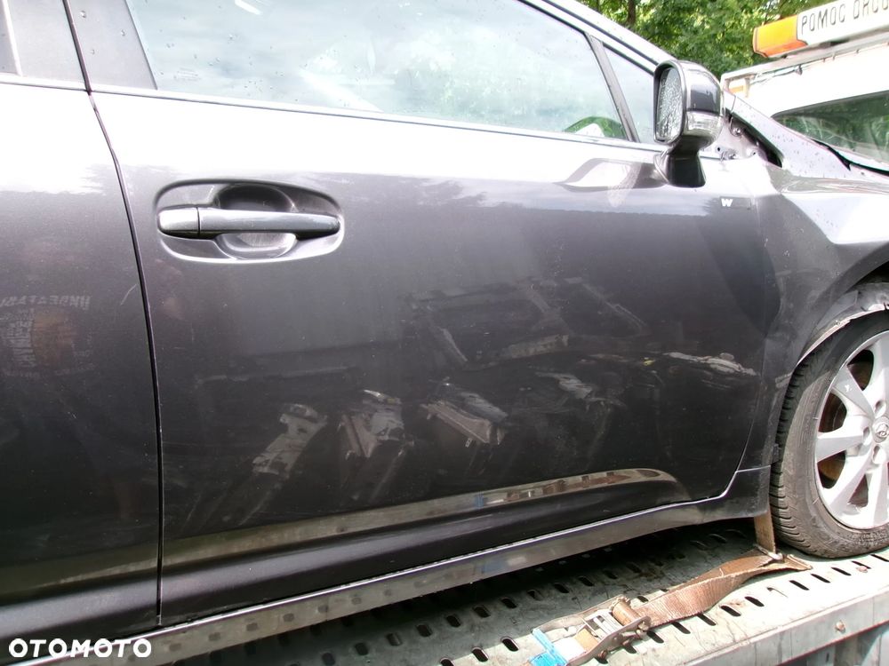 DRZWI PRAWY PRZÓD TOYOTA AVENSIS T27 09-18 1G3 - 1