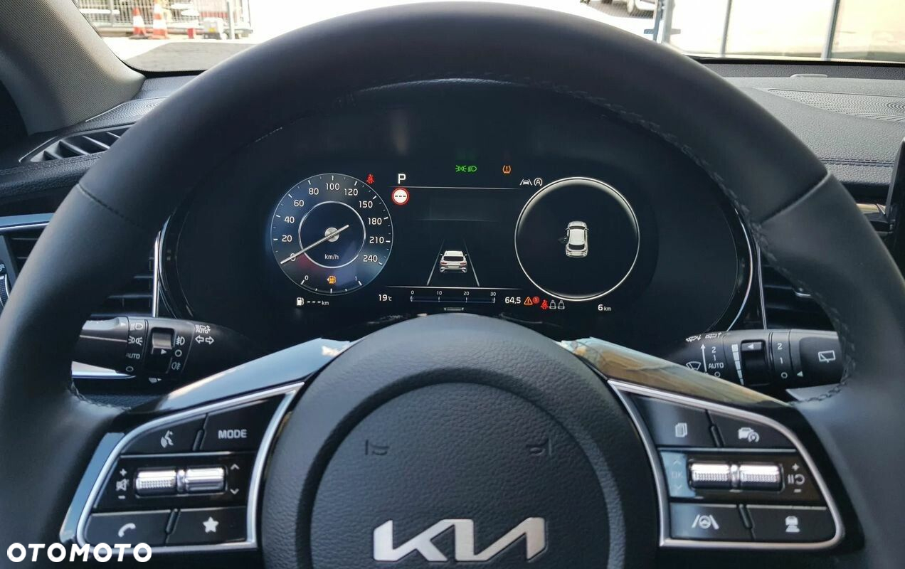 Kia XCeed 1.5 T-GDI Business Line DCT - 16