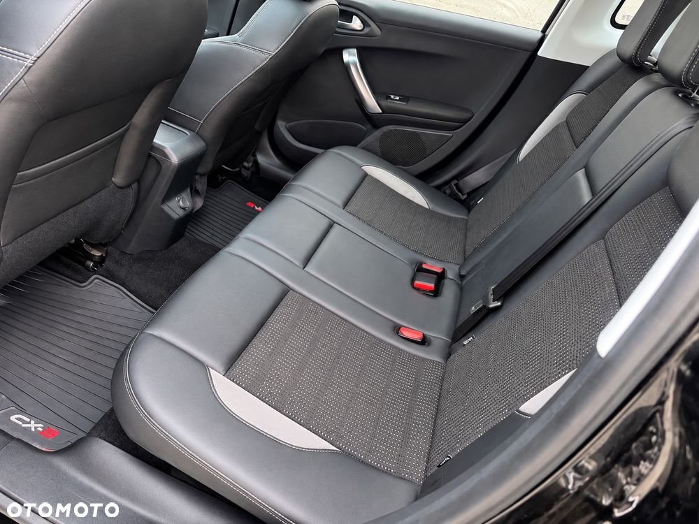 Peugeot 2008 BlueHDi 100 STOP & START Business-Line - 11