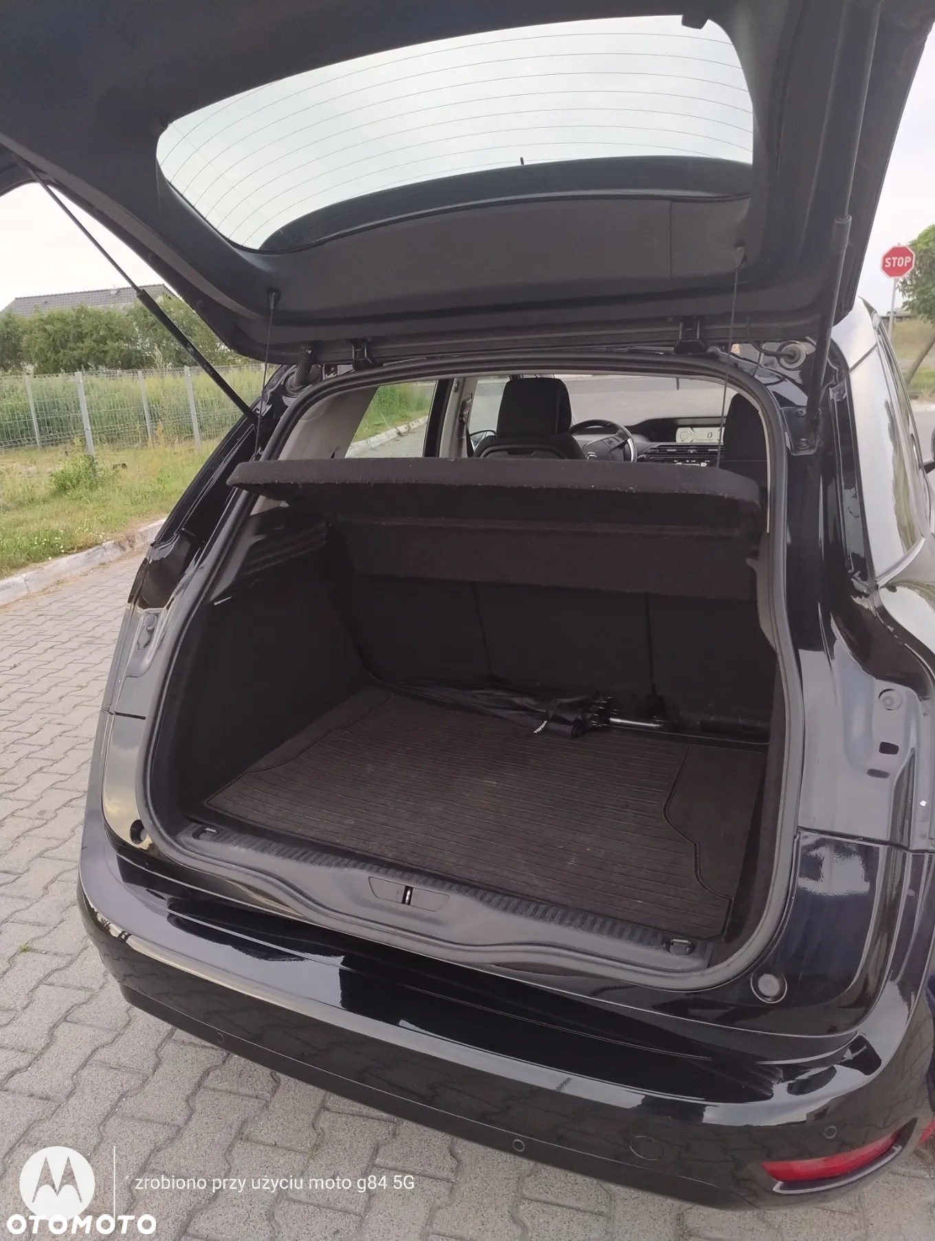 Citroën C4 e-HDi 115 Selection - 10