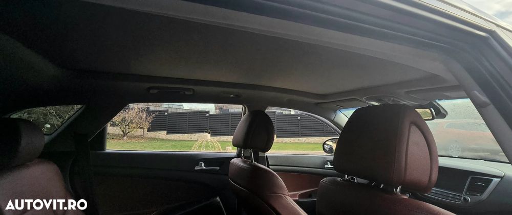 Hyundai Tucson 2.0 CRDI 4WD 6AT Luxury Pack+ - 9