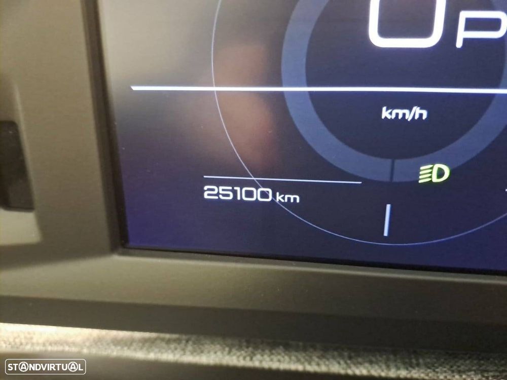 Peugeot 3008 1.2 Hybrid Allure e-DCS6 - 13