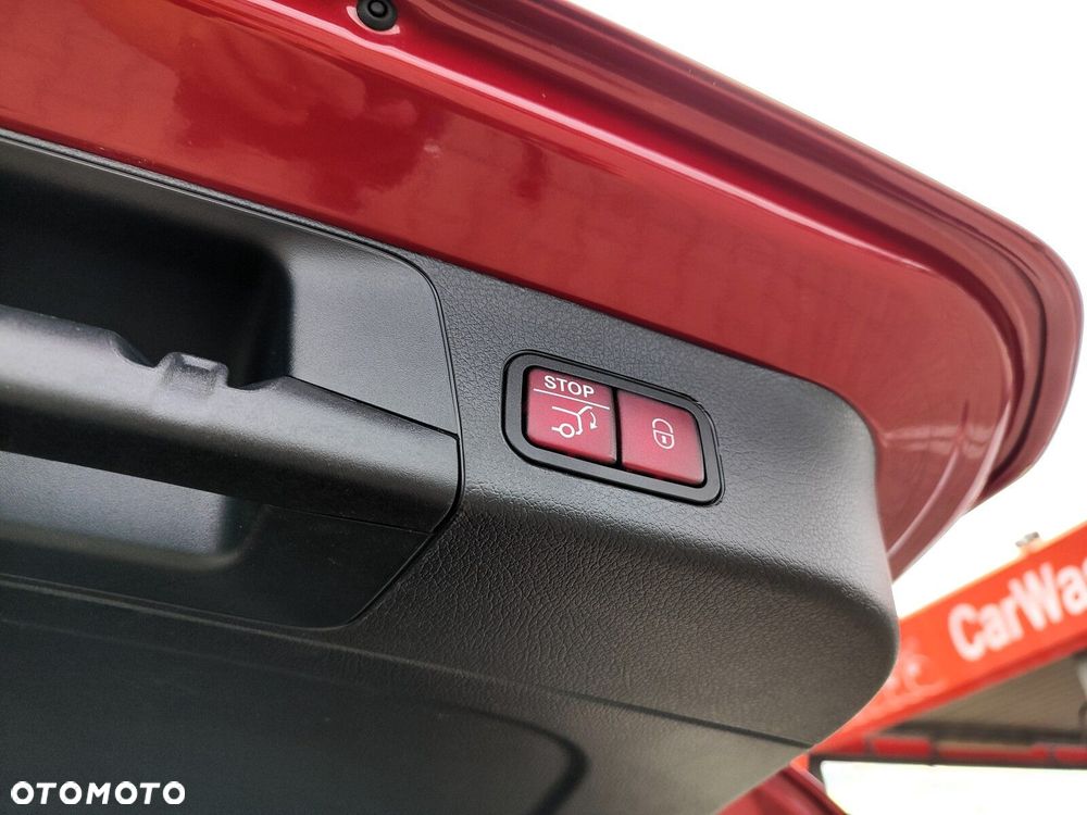 Mercedes-Benz GLB 200 Progressive 7G-DCT - 40