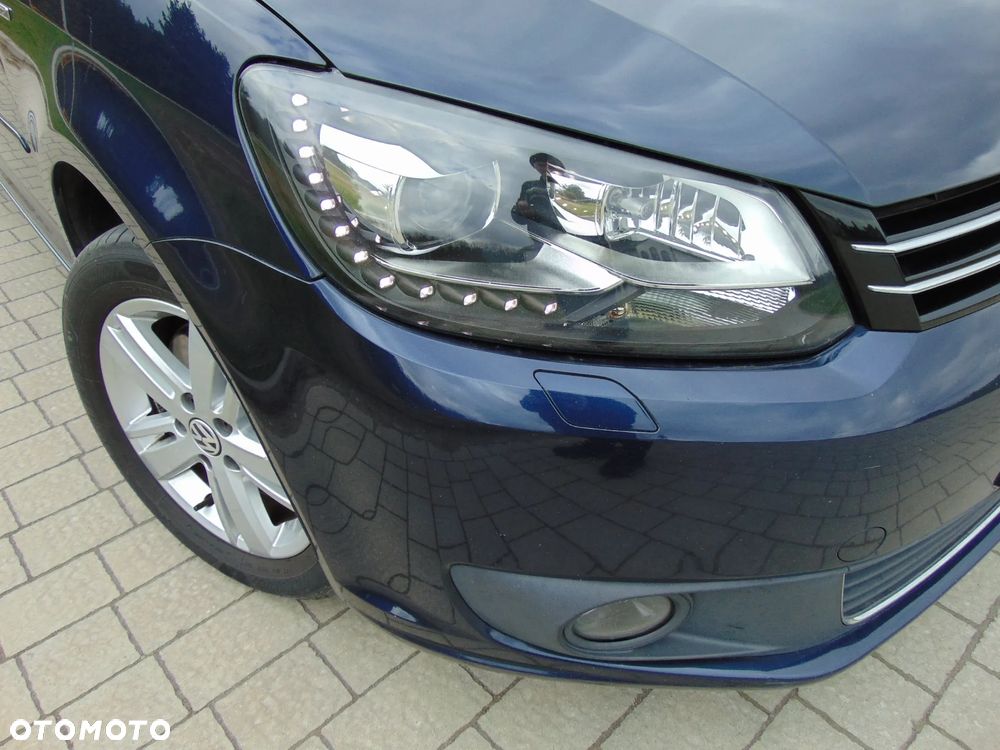 Volkswagen Touran 2.0 TDI DPF MATCH - 40