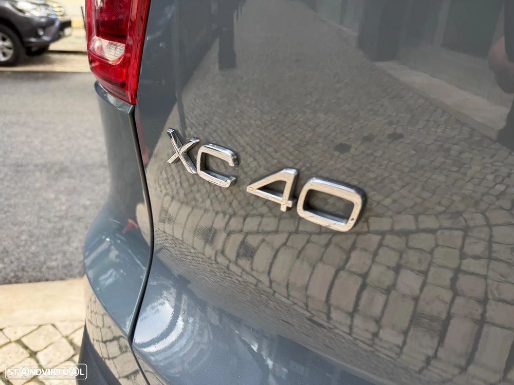 Volvo XC 40 T5 Recharge DKG Essential - 17