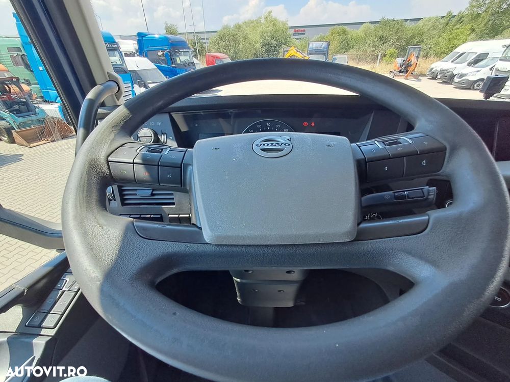 Volvo FH 460 GLOBETROTTER AUTOMAT EURO 6 MEGA - 11