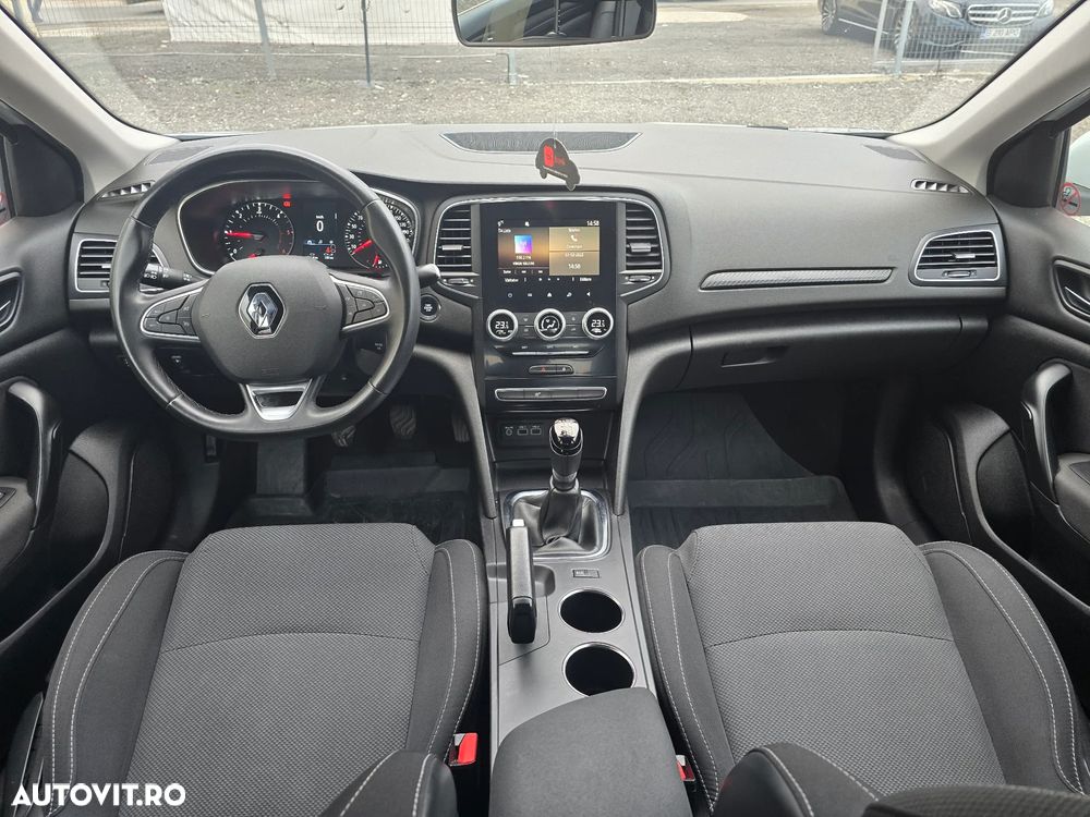 Renault Megane Blue dCi 116 Intens - 13