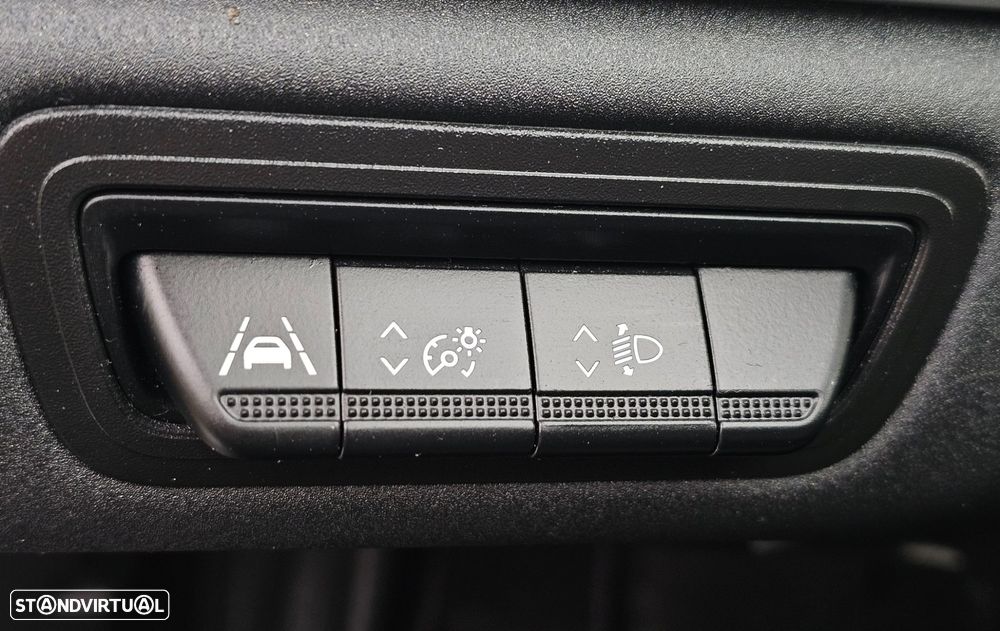 Renault Captur TCe 90 TECHNO - 17