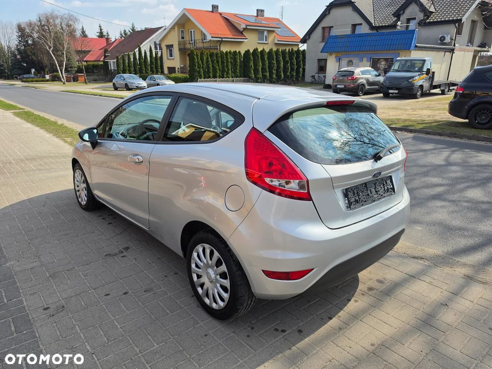 Ford Fiesta - 4