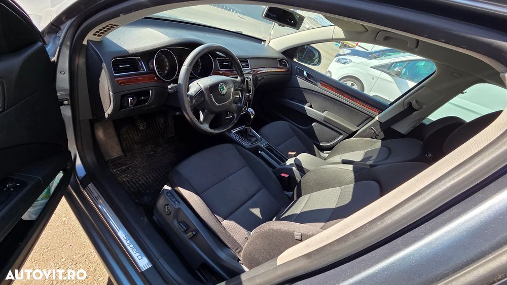 Skoda Superb 2.0 TDI Elegance 4x4 - 3