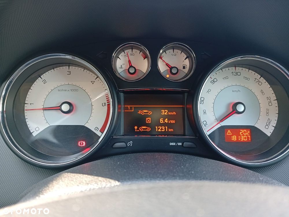 Peugeot 308 ver-hdi-fap-150-style - 24