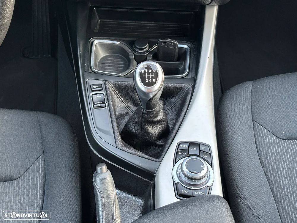 BMW 118 d Advantage - 29