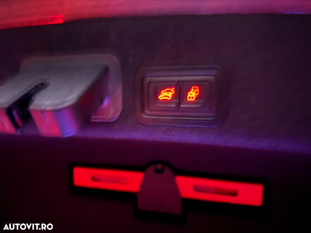 Audi A6 2.0 TDI Ultra S tronic - 12