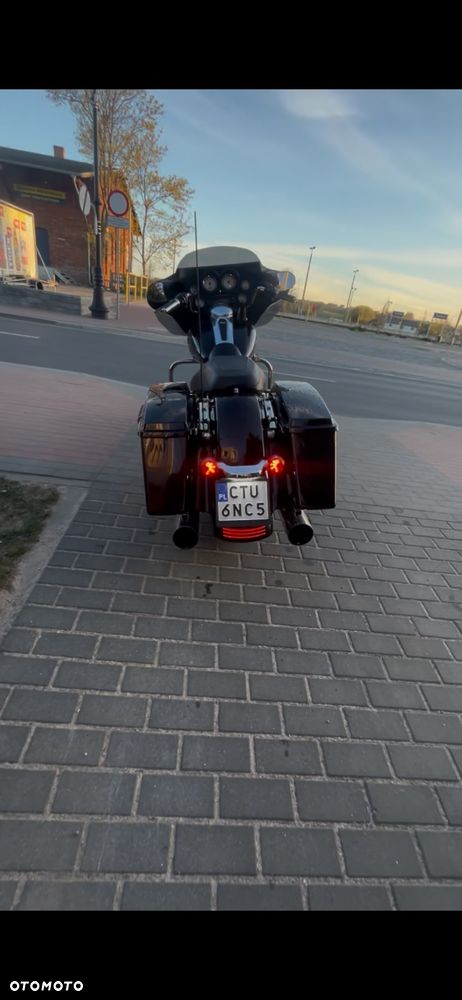 Harley-Davidson Touring Street Glide - 4