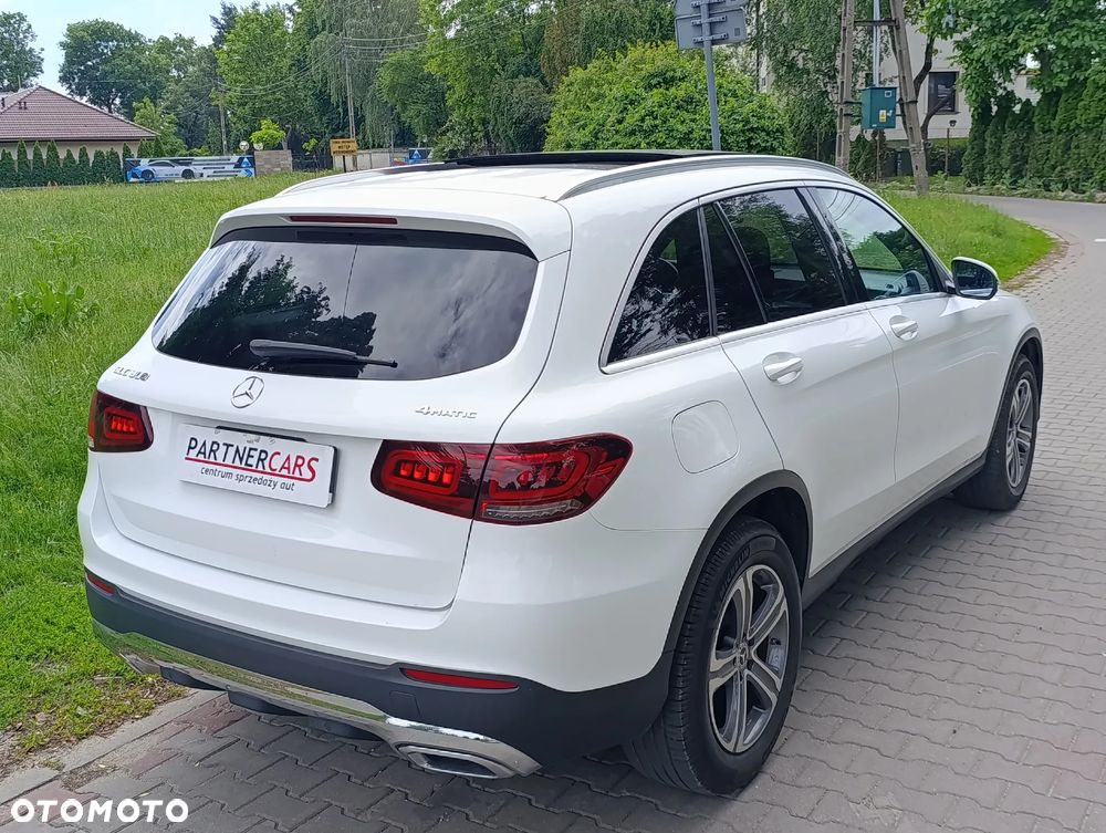 Mercedes-Benz GLC 300 4Matic 9G-TRONIC - 8