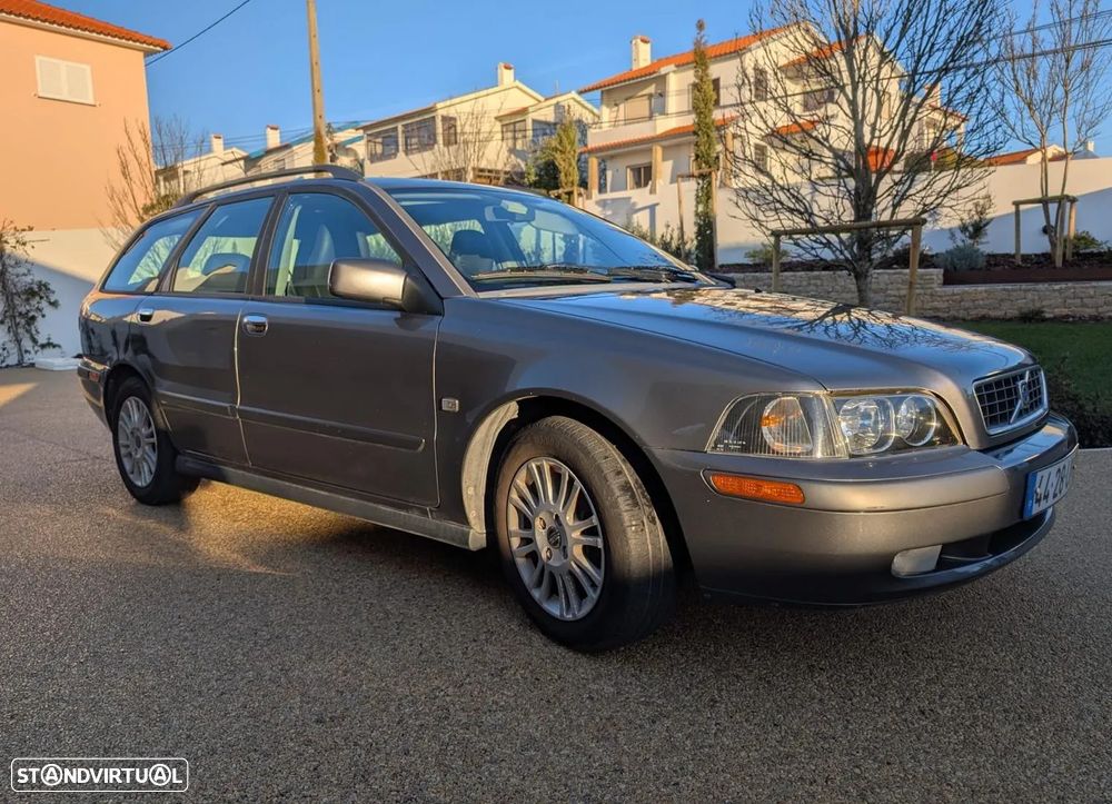 Volvo V40 1.9 D CR - 4