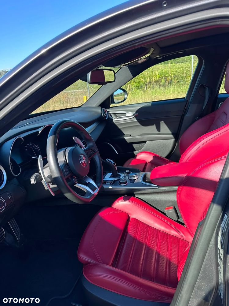 Alfa Romeo Giulia 2.0 Turbo Veloce - 21