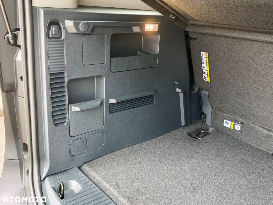 Ford Tourneo Courier - 26