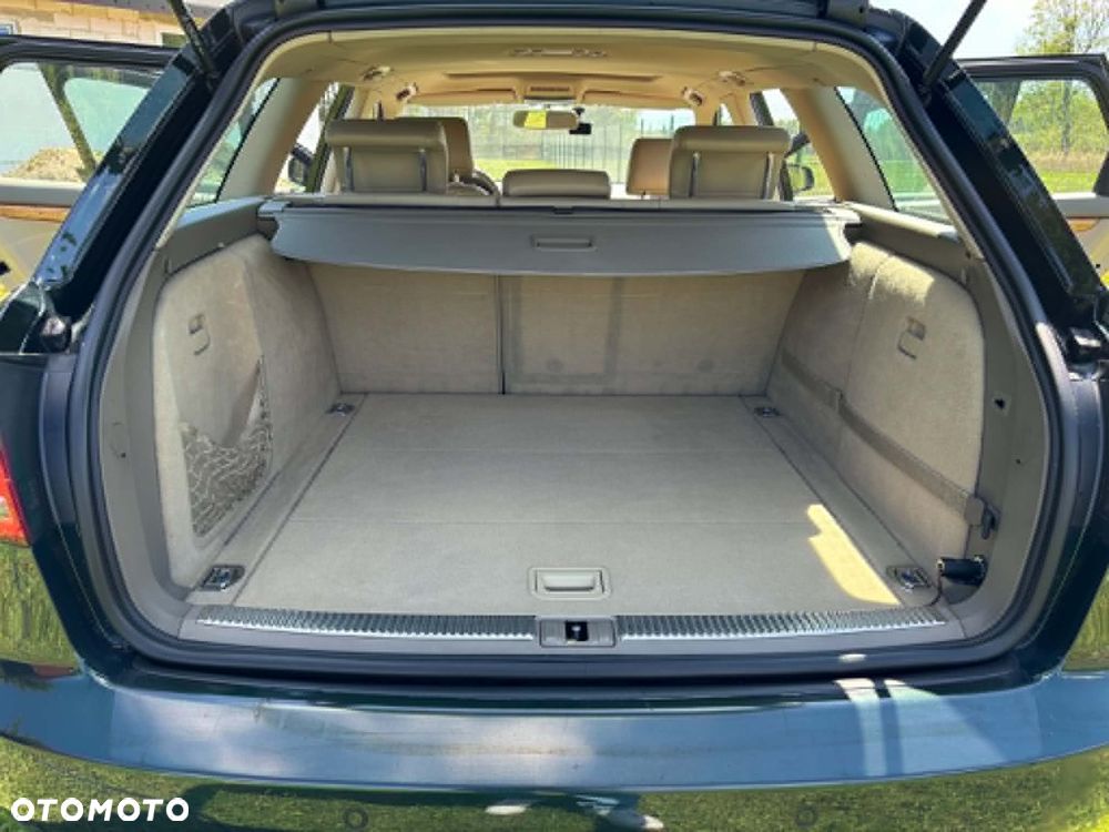Audi A4 Avant 2.0 TDI - 9