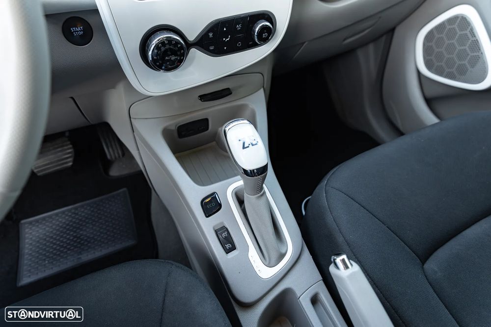Renault Zoe (c/ Bateria) Life 40 Q90 - 8