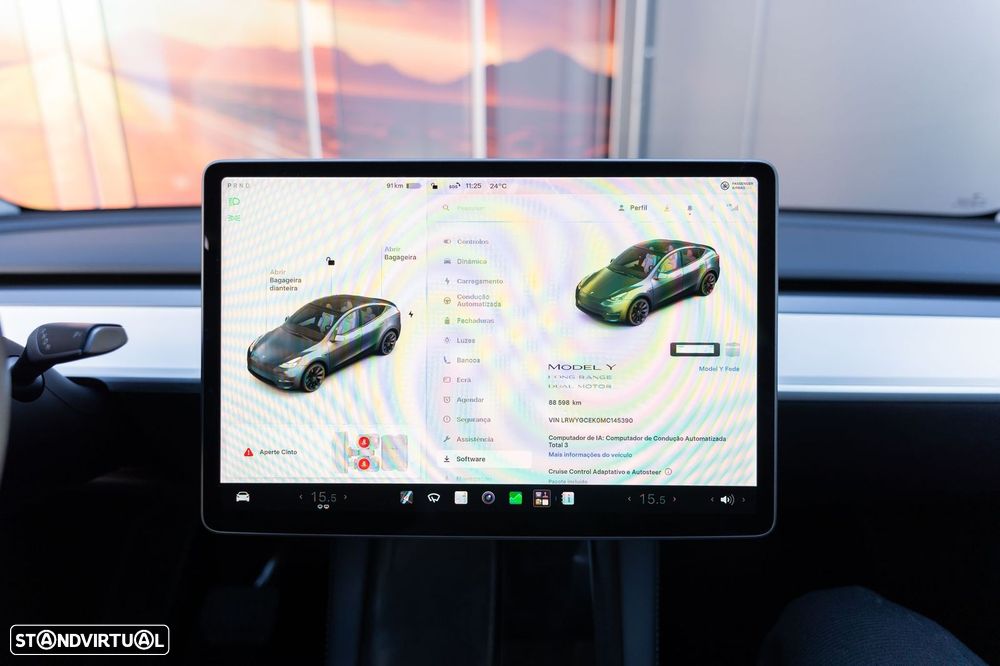 Tesla Model Y Long Range Dual Motor AWD - 18