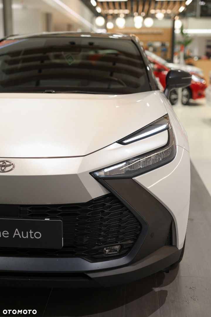 Toyota C-HR - 12