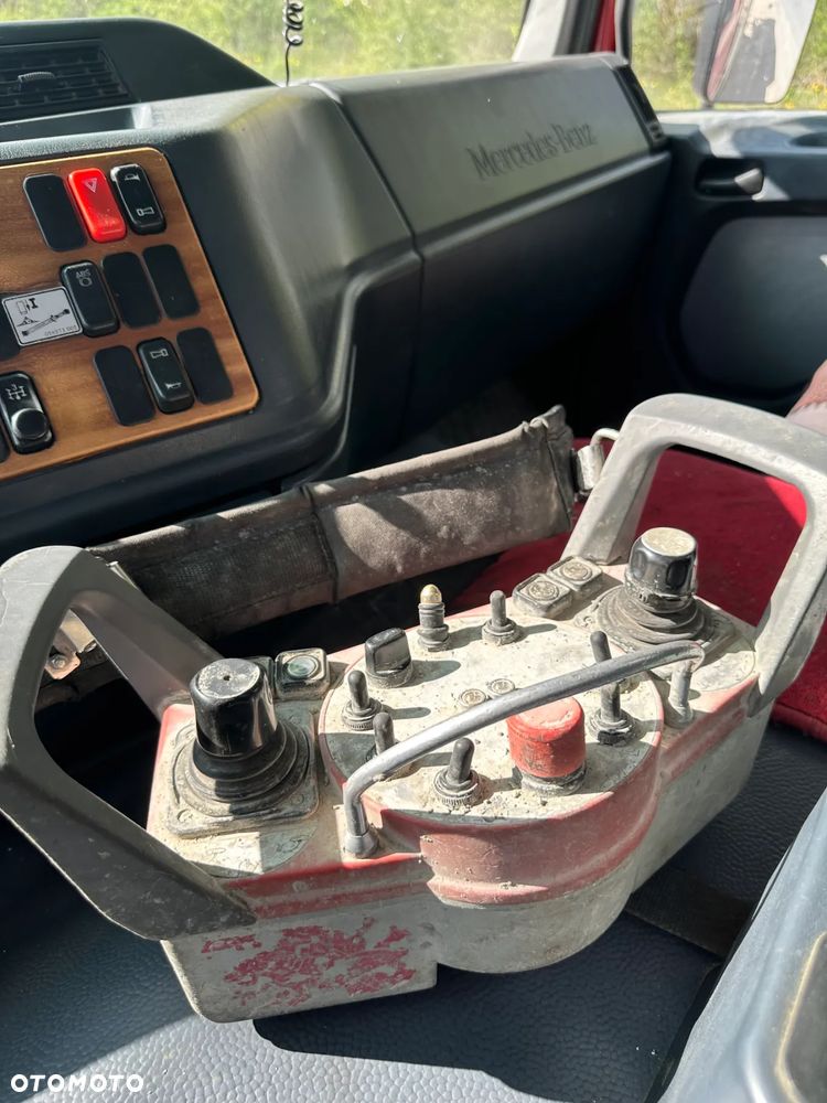 Mercedes-Benz Actros - 8