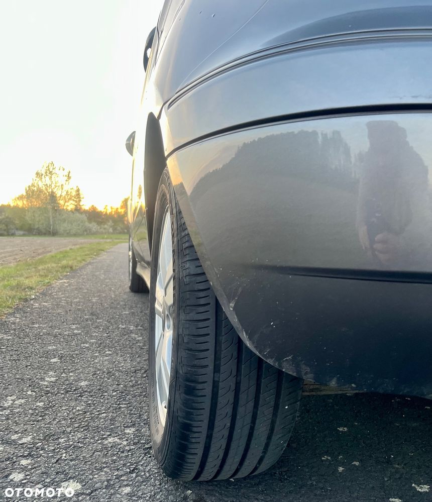 Mercedes-Benz Klasa B 180 CDI Autotronic - 18