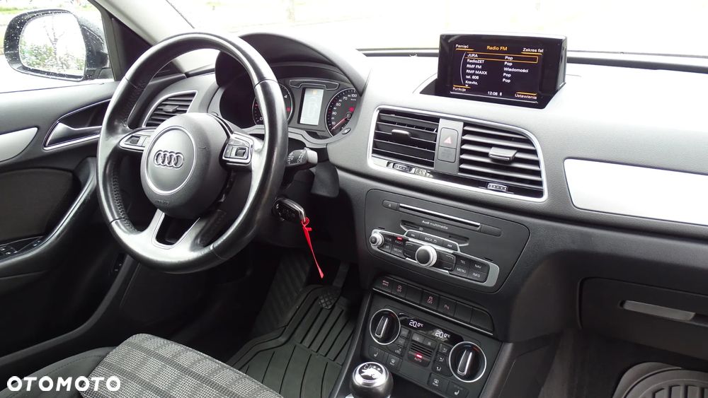 Audi Q3 2.0 TDI Design - 13